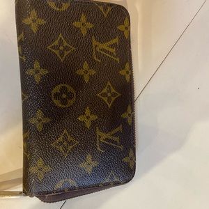 Louis Vuitton wallet